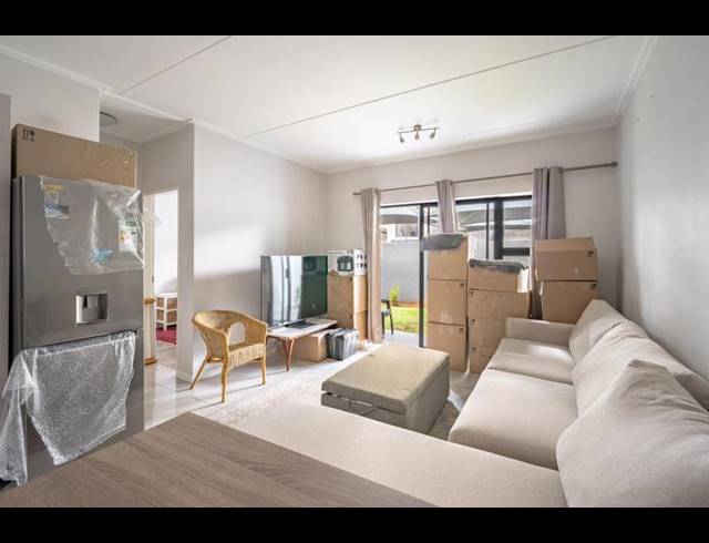 1 BEDROOM PROPERTY TO RENT IN BRYANSTON